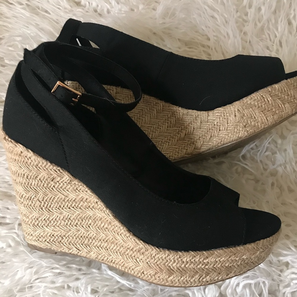 Report Black Wedge Platform Sandals